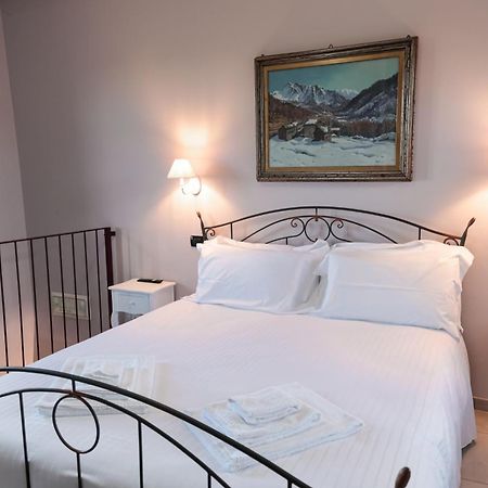 La Cantinella Country House La Morra Luaran gambar