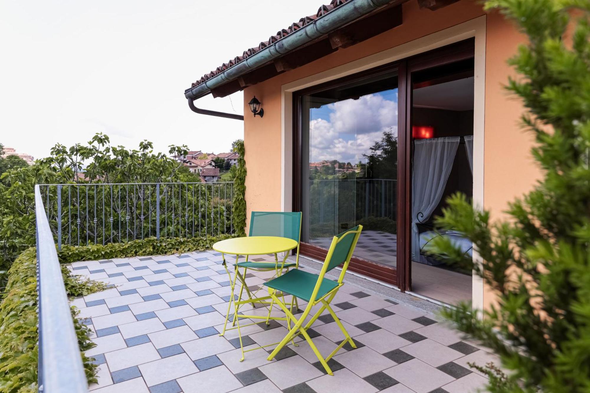 La Cantinella Country House La Morra Luaran gambar