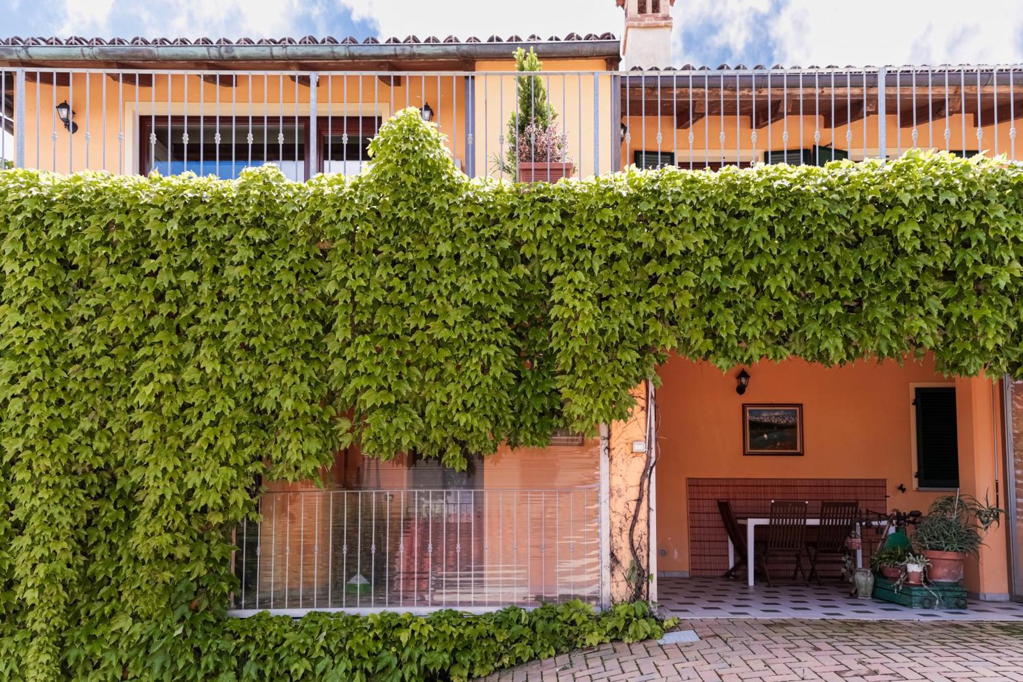 La Cantinella Country House La Morra Luaran gambar